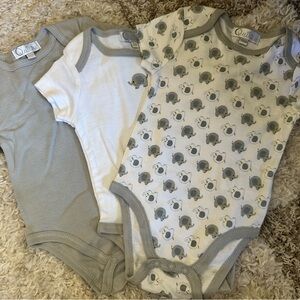 Quiltex Baby Onesie 3 Piece Set - Elephant Print and Gray 3-6 months brand new